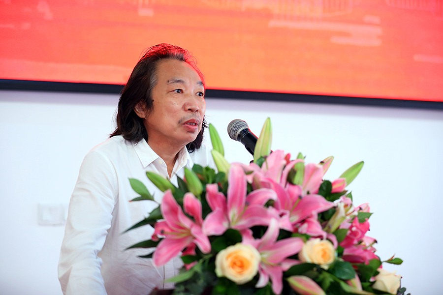 6、中國美術(shù)家協(xié)會漆畫藝術(shù)委員會主任 陳金華為展覽開幕式致辭.JPG